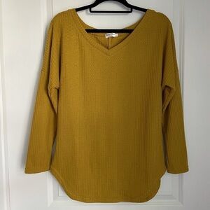 Women’s waffle knit shirt
